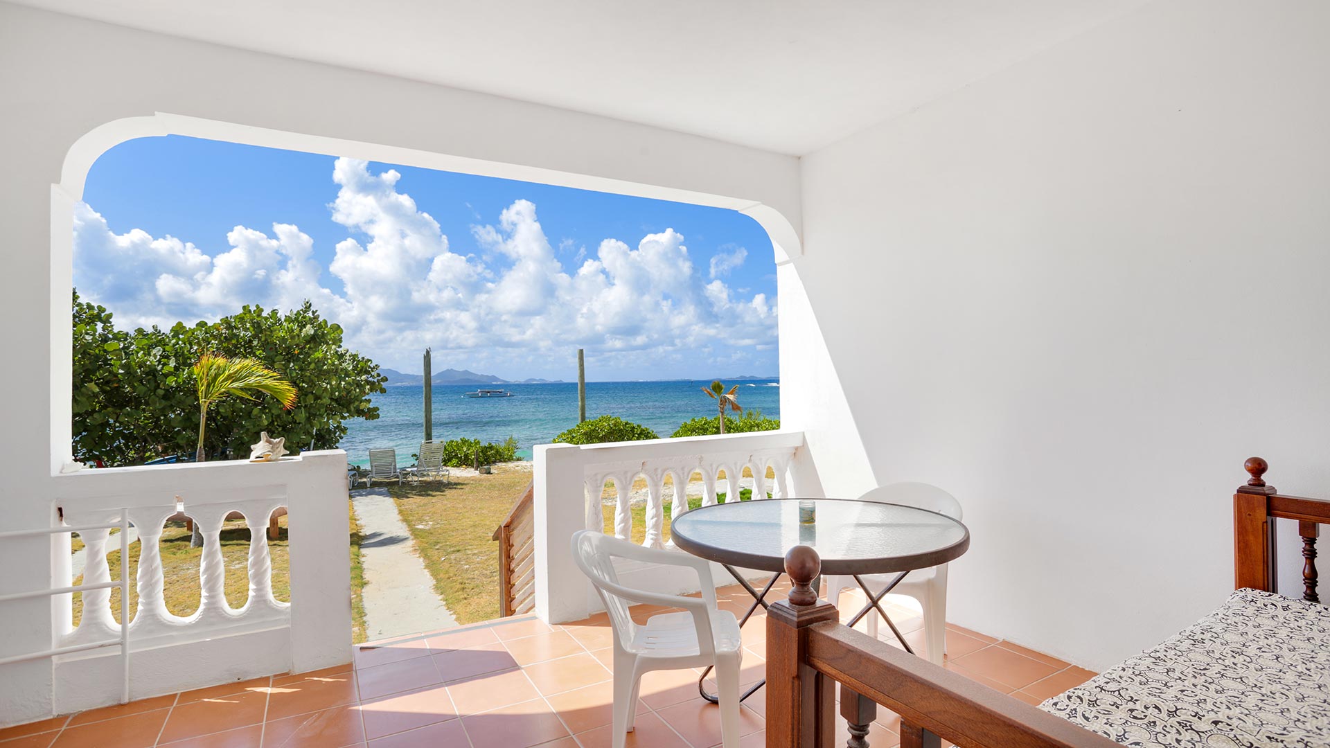 PNK_Patsys-Seaside-Villas-_-March-30th-202312